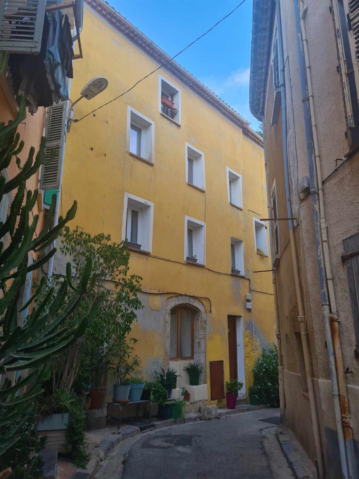 Le Viala, Studio Dans Le Centre Historique De Hyères Екстериор снимка